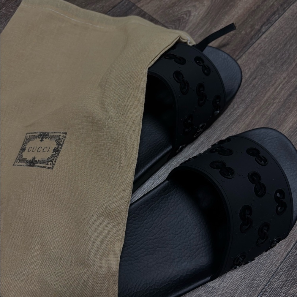 Black Gucci Slides - Picture 5 of 8